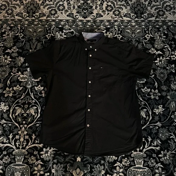 Tommy Hilfiger | Shirts | Black Tommy Hilfiger Classic Fit Buttonup Short  Sleeve Dress Shirt | Poshmark